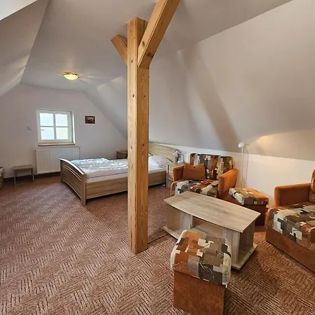 Apartmanhotel Rozarka V Centru Krkonos