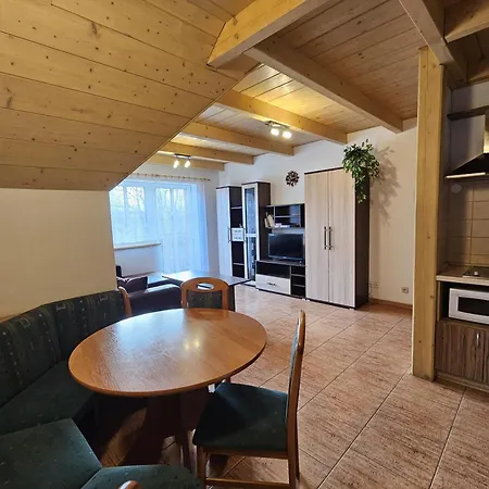 Apartmanhotel Rozarka V Centru Krkonos *