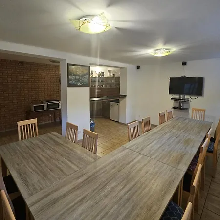 Apartmanhotel Rozarka V Centru Krkonos
